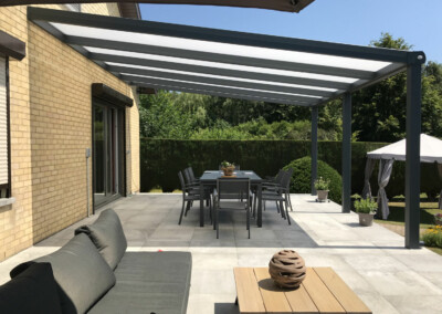 belle réalisation de pergola Vertu