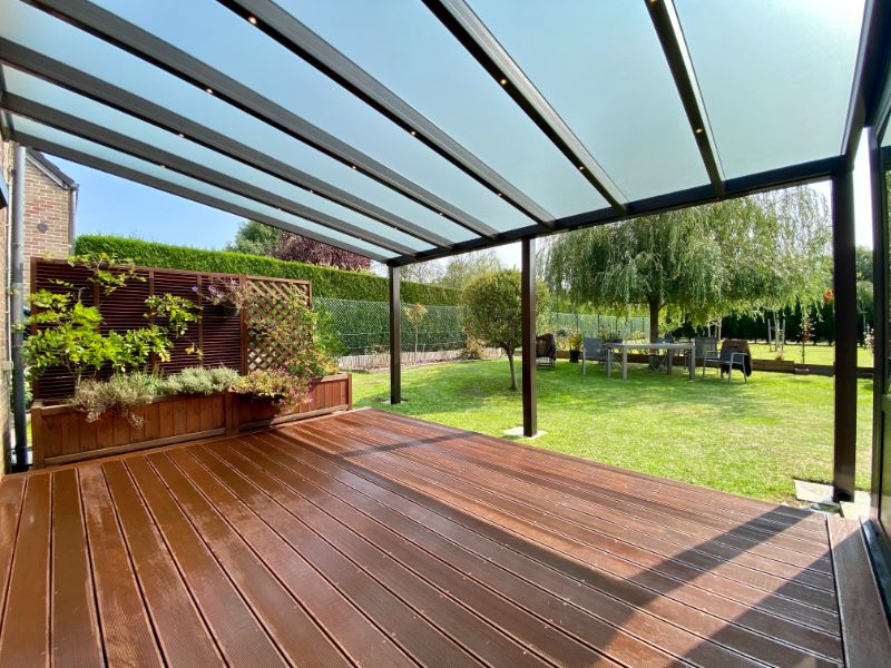 Installation de pergolas : les étapes et outils nécessaires