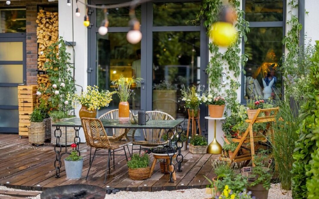 Comment aménager une terrasse dans un jardin?